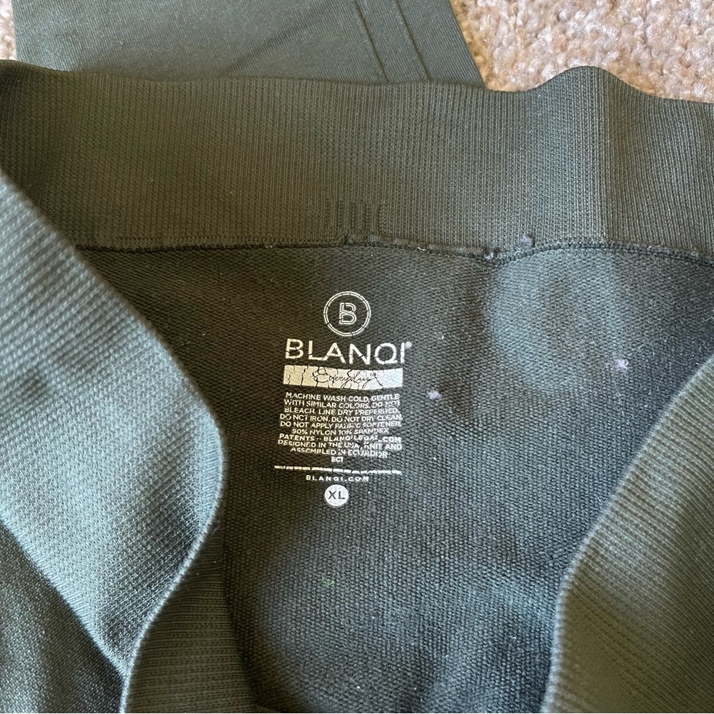 BLANQI Green Seamless Maternity Leggings - Picture 4 of 5